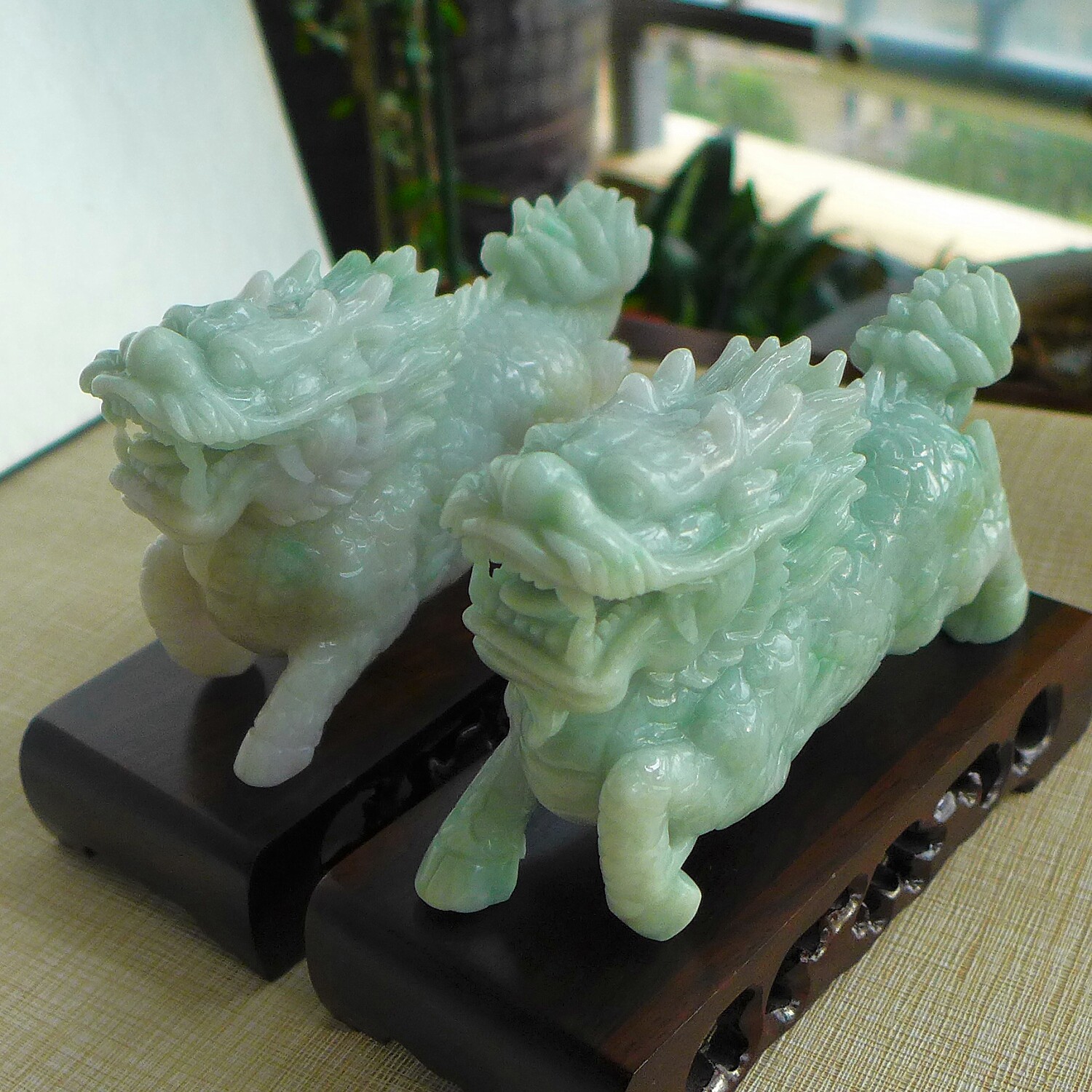 转运佳礼768# A货浅绿淡紫水润精雕兴旺镇宅祥瑞麒麟翡翠摆件一对