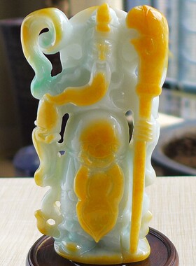 老坑黄加绿俏色冰润翡翠关公摆件