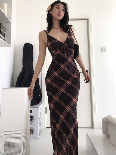 美式复古辣妹V领撞色包臀吊带裙