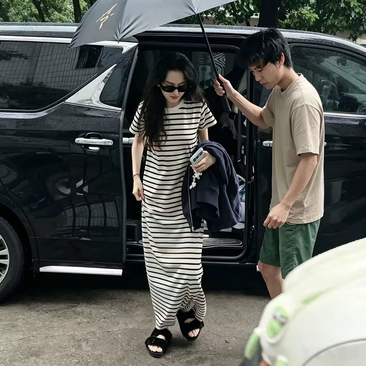 宋祖儿同款黑白条纹显瘦长款T恤