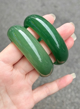 天然东陵玉碧绿加宽手镯一物一图