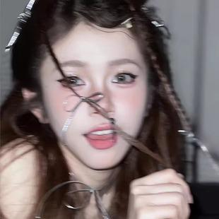 ins皮质银色蝴蝶结小发夹夏季丝带编发发卡侧边鸭嘴夹头饰发饰女