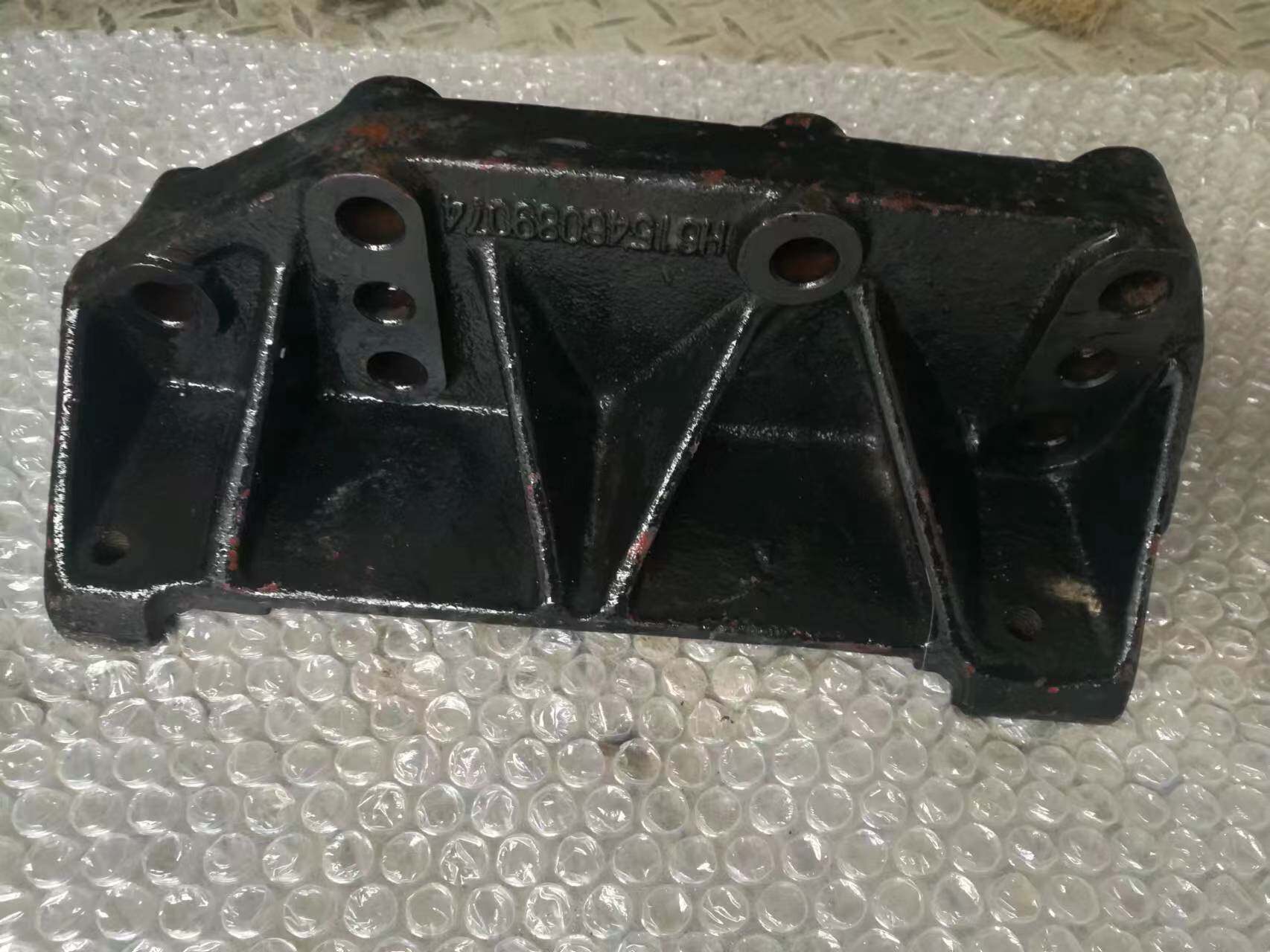 陕汽延安sx2190nsx2150军车配件高压油泵支架支撑架铁支架配套架