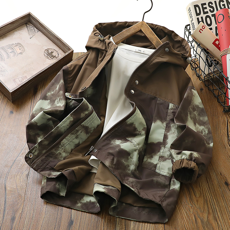 春秋薄款儿童连帽风衣外套时髦