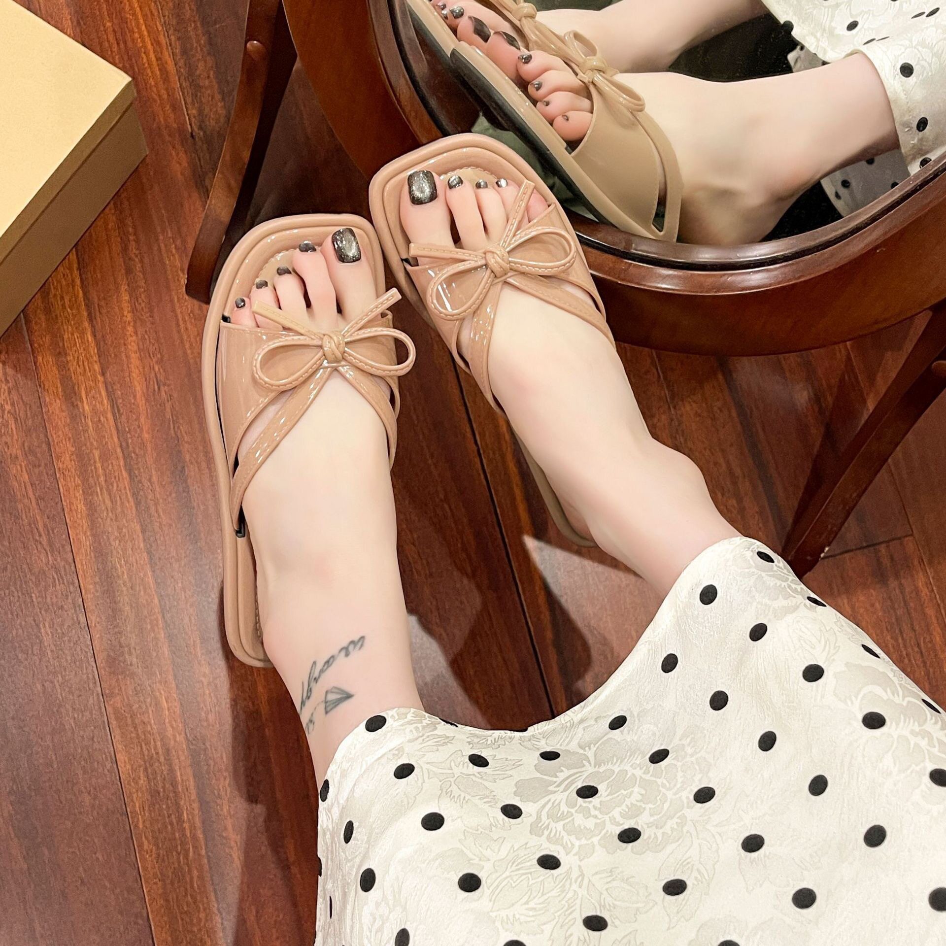 可湿水~平跟拖鞋女夏季新款女拖鞋仙女风时尚外穿蝴蝶结沙滩凉拖