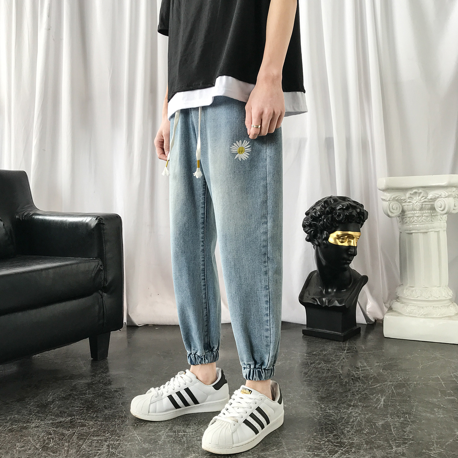 主推！2021春夏雏菊刺绣牛仔九分裤小脚裤NB108P58,男装牛仔裤,电商C303