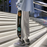 白色