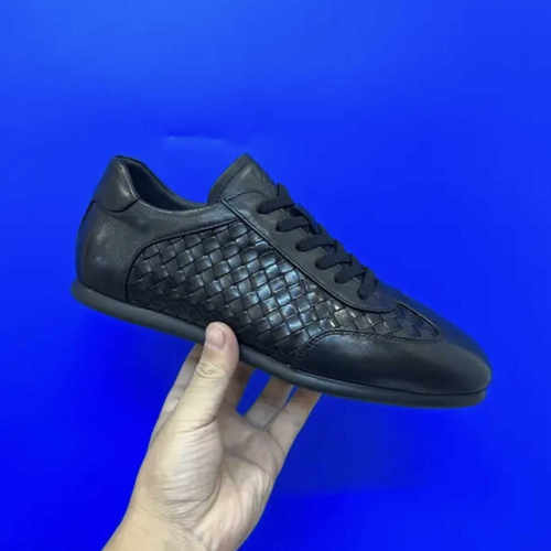 男鞋广州2025春季新款网布透气舒适时尚软底百搭运动休闲真皮鞋男