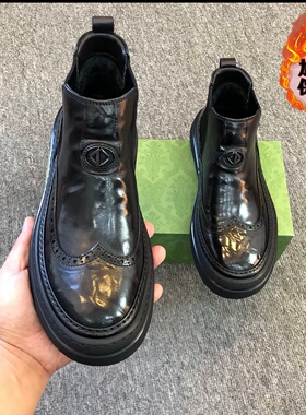 冬季欧洲站商务休闲皮鞋新款百搭男士高帮休闲鞋透气韩版休闲鞋男