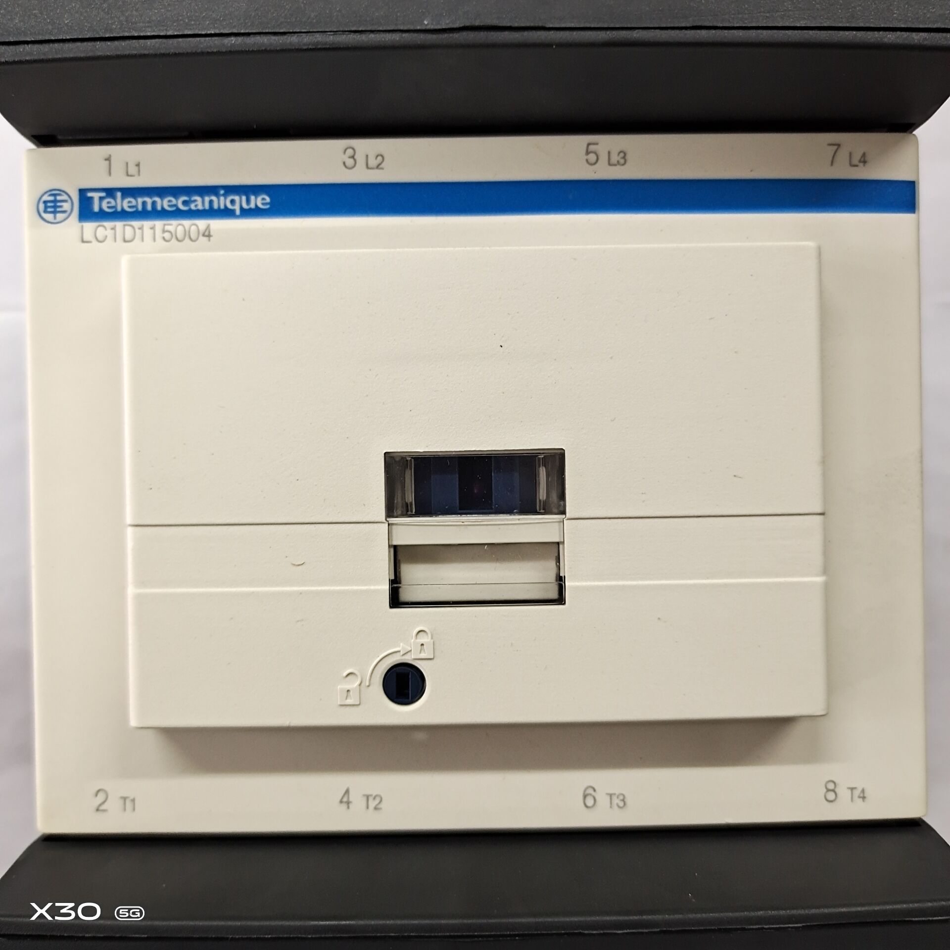 施耐德原装进口115A四极交流接触器LC1D115004M7F7E7Q7R7G7实询价