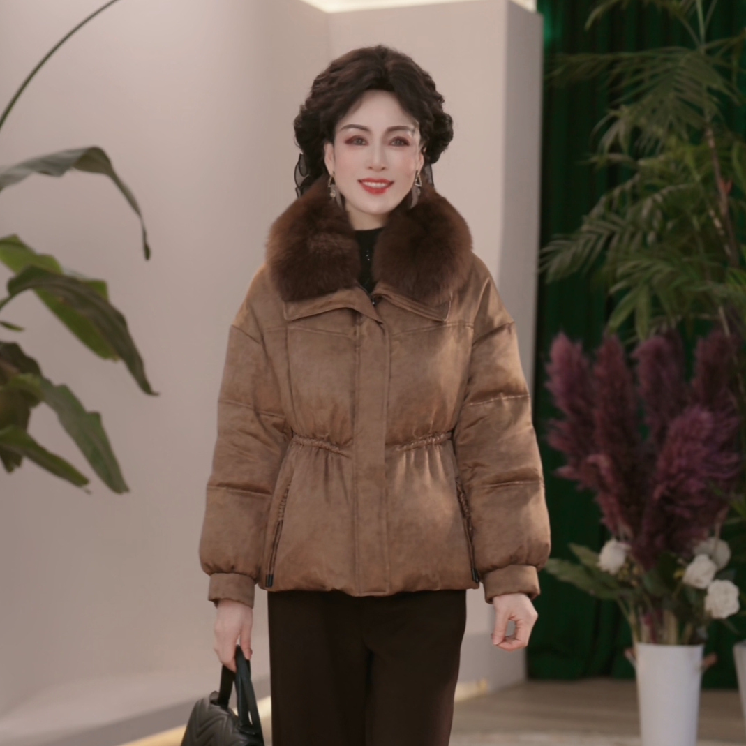 2025新款妈妈装气质冬装90白鹅绒羽绒服年货中年女装保暖冬季外套