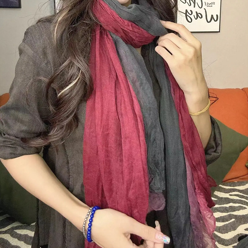 棉麻围巾女士2025新款高级感长巾百搭时尚春夏薄款褶皱长款丝巾女