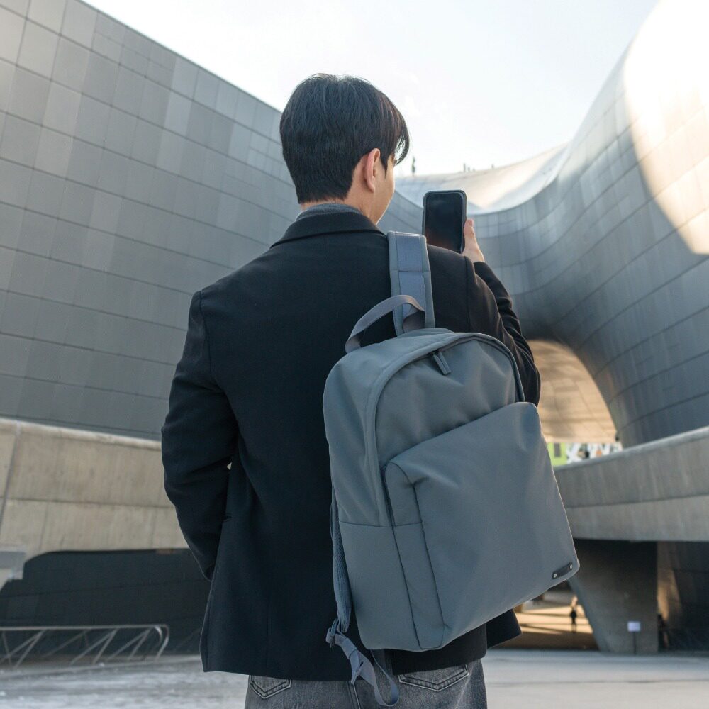 韩国正品FULL防水17寸笔记本电脑衣物男士实用商务旅行双肩包背包