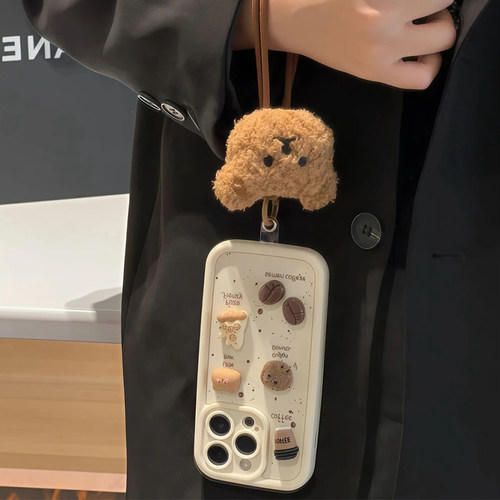 咖啡熊公仔小熊适用苹果16pro手机壳iPhone15max小米14华为mate60荣耀100x200note13红米k60p50nova12reno11