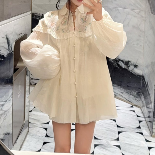 现货2026夏新时尚气质减龄风珠饰粉彩绣花衬衫女LF26X61SB382