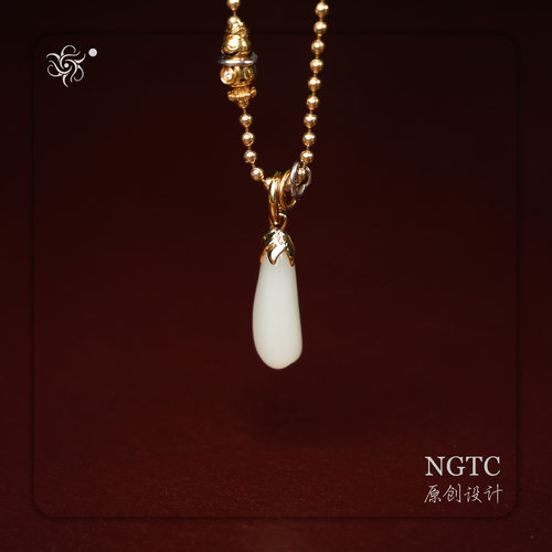 秋石和田白玉独籽原石吊坠NGTC
