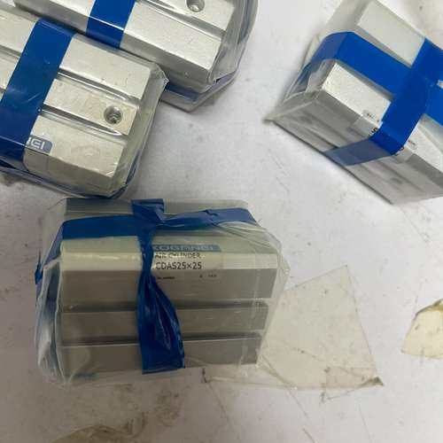 议价维修闲置小金井KOGANEI气缸 CDAS25X25 库存