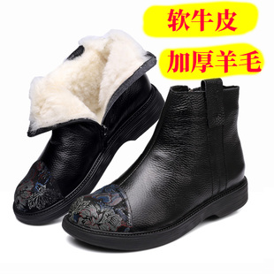 羊毛短靴女头层牛皮加绒加厚防滑舒适软底中老年保暖妈妈雪地靴