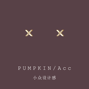 高級(jí)感簡(jiǎn)約風(fēng)無(wú)痛隱形耳夾女無(wú)耳洞小眾設(shè)計(jì)感字母X交叉耳釘小巧