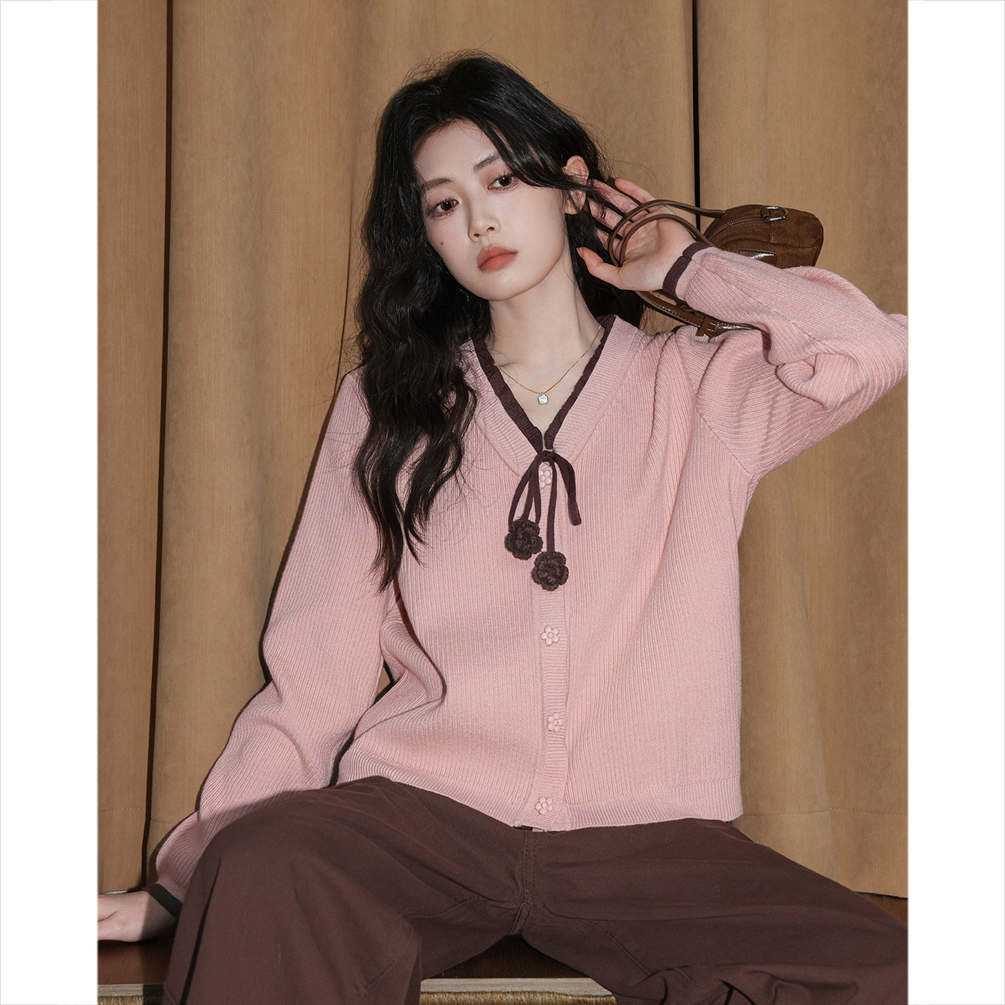 粉色假两件V领针织开衫女春秋2026新款撞色系带毛衣外套短款上衣