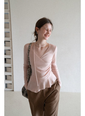 EGGKA温柔风交叉V领收褶长袖针织衫女春季设计感修身气质甜美上衣