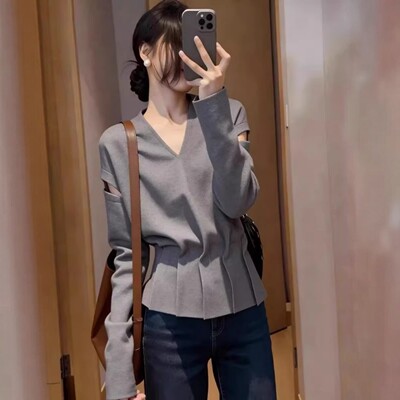 镂空V领长袖t恤打底衫女