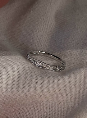 闪钻锆石素圈戒指女轻奢高级感