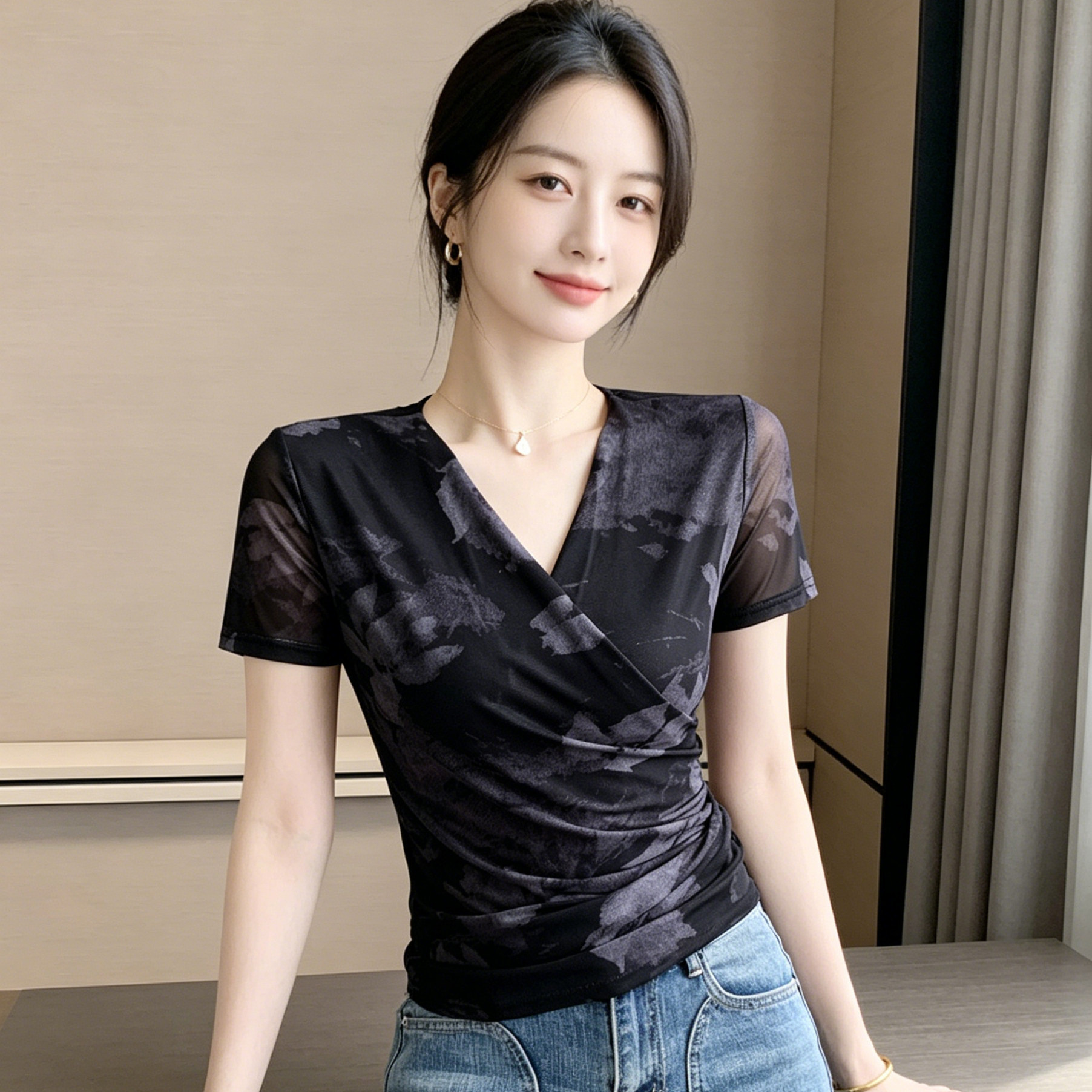 交叉V领网纱印花小衫短袖T恤女2026夏季新款薄款软纱上衣半袖小衫