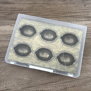 装千代田吉田玛德琳费南雪烘焙模具的半透明塑料盒子收纳盒