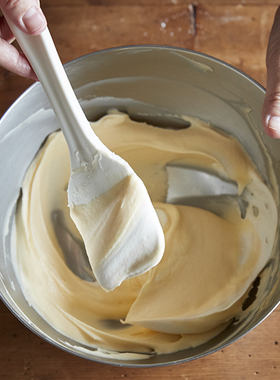 日本远藤孝White Thumb耐高温一体式硅胶刮刀 硬款白色/软款黄色