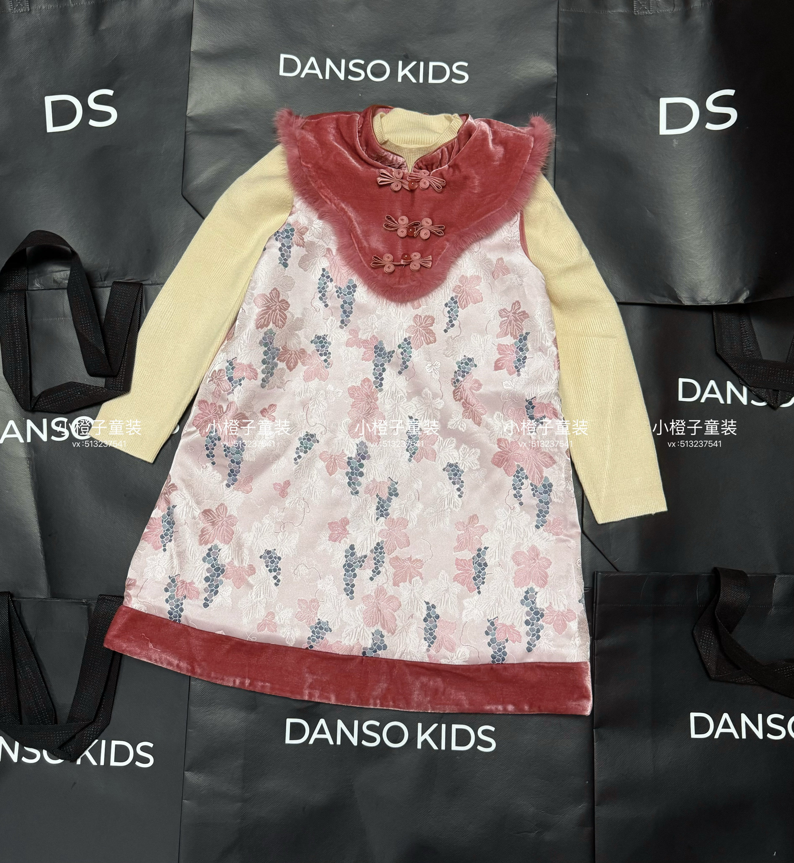 Ds正版童装年款女童连衣裙国风红裙子洋气公主裙周岁礼服拜年服