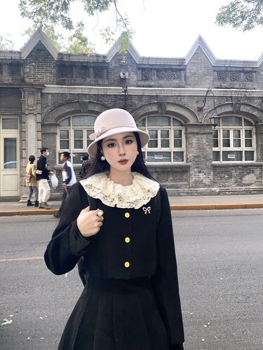 毛呢小香风短外套百褶裙套装