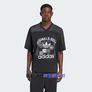 阿迪达斯三叶草男子新款印花复古宽松运动休闲V领短袖T恤KD6252