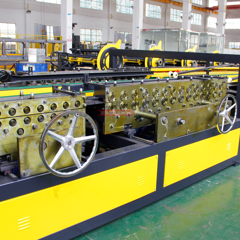 力丰机械全自动数控风管生产线u型六线通风管道共板法兰流水线厂