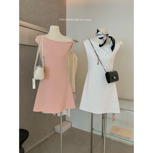 Y.JIA伊嘉2026十三行春夏新款 连衣裙子女 新弹力斜肩质感纽结无袖