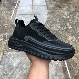 男鞋秋季2025新款透气男士运动鞋黑色皮面防臭软底鞋子男款休闲鞋