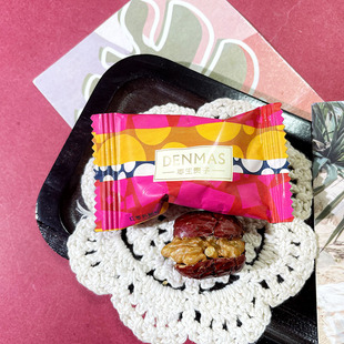 DENMAS丹玛仕红枣夹核桃枣生贵子高端结婚喜糖小红书同款网红零食