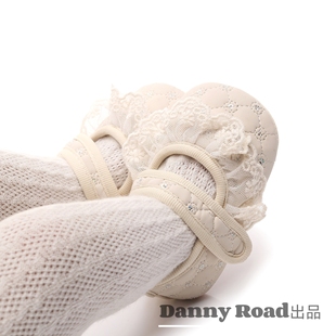 春季新款宝宝鞋公主鞋小皮鞋花边可爱软底防滑学步鞋0-1岁魔术贴