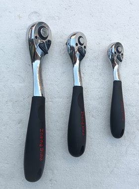 正标工具棘轮扳手汽修工具工业级扳手快速套筒大中小飞双向万用