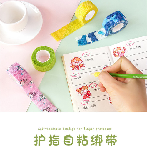 寄语手指绷带小熊草莓