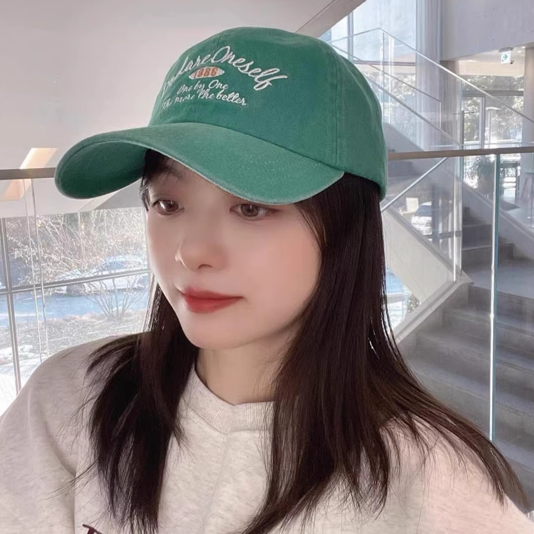 25新款韩国东大门进口代购多字母刺绣鸭舌帽男女出游防晒棒球帽潮