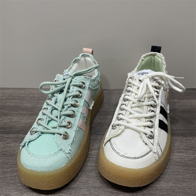 断码处理厚底德训小白鞋女