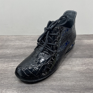 新款 秋冬季 石头纹漆皮粗跟圆头靴子女短靴 处理系带马丁靴女鞋 断码