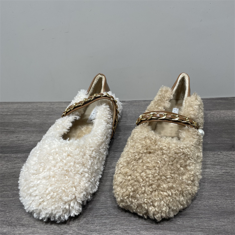 断码处理平底羊羔毛毛鞋