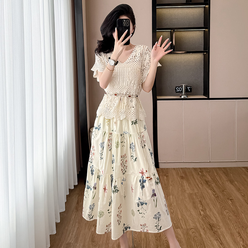 实拍复古镂空收腰系带叠穿罩衫女夏季抹胸吊带背心碎花蛋糕裙套装