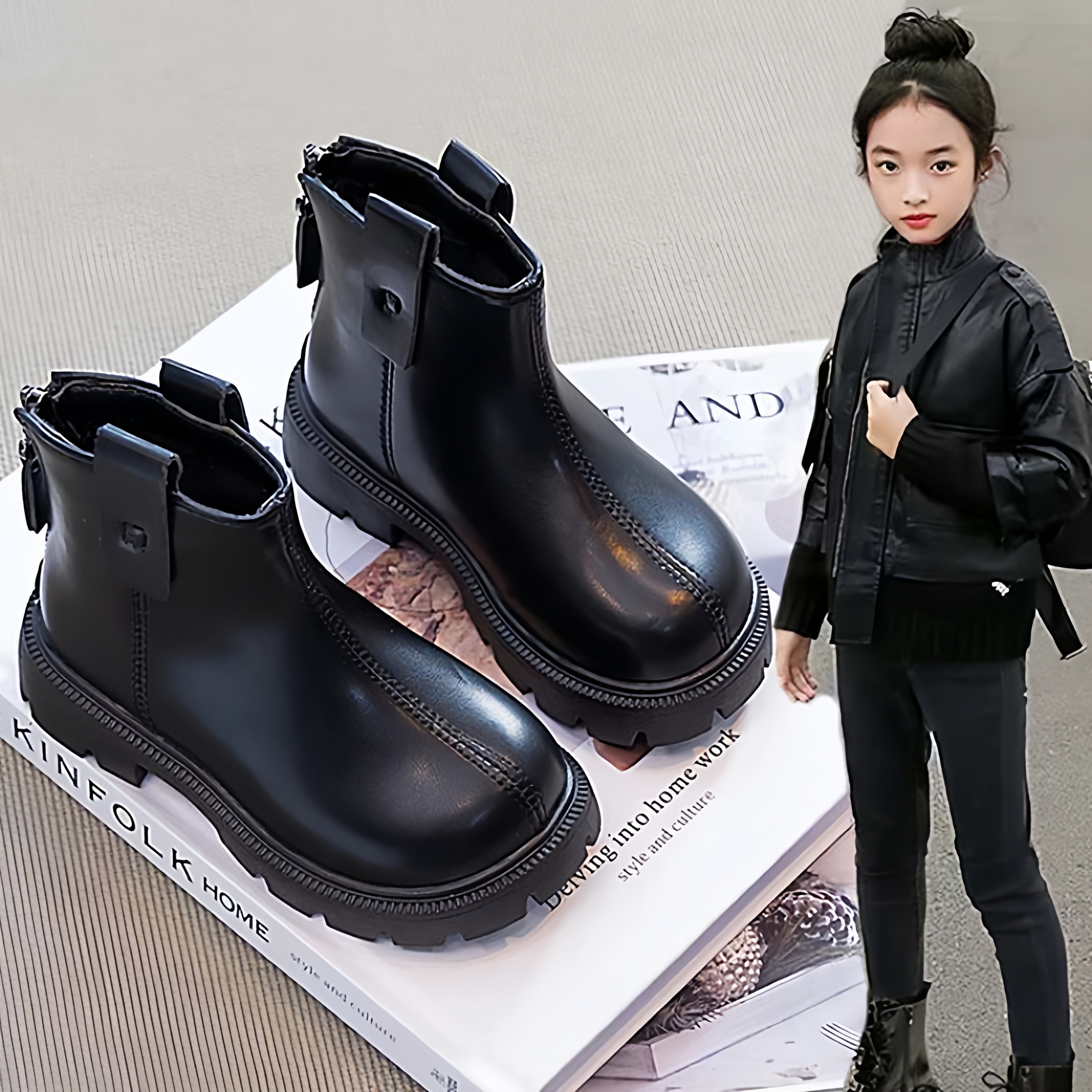 女童靴子2025秋冬新款加绒马丁靴