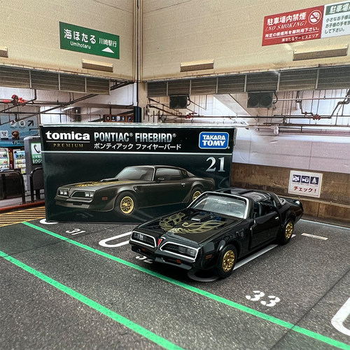TAKARATOMY庞蒂亚克火鸟合金车