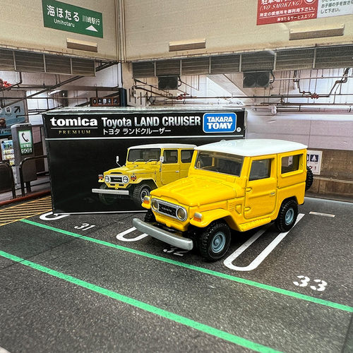 TAKARATOMY/多美卡丰田陆巡模型