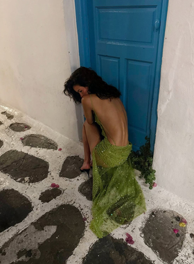 英国购绿色亮片不规则挖空吊带褶皱长裙Stel Maxi