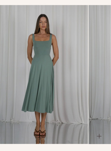 英国购买多色平口收腰吊带褶皱中长裙 midi dress